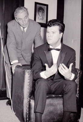 aus Ein Inspektor kommt